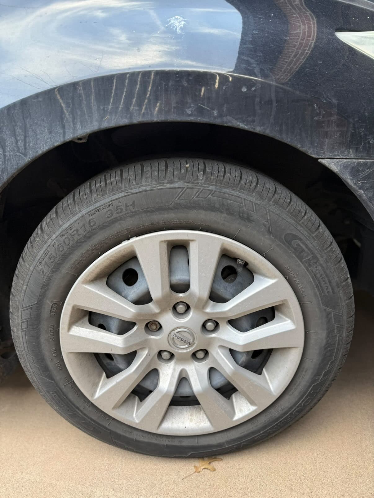 Nissan dirty wheel before detail