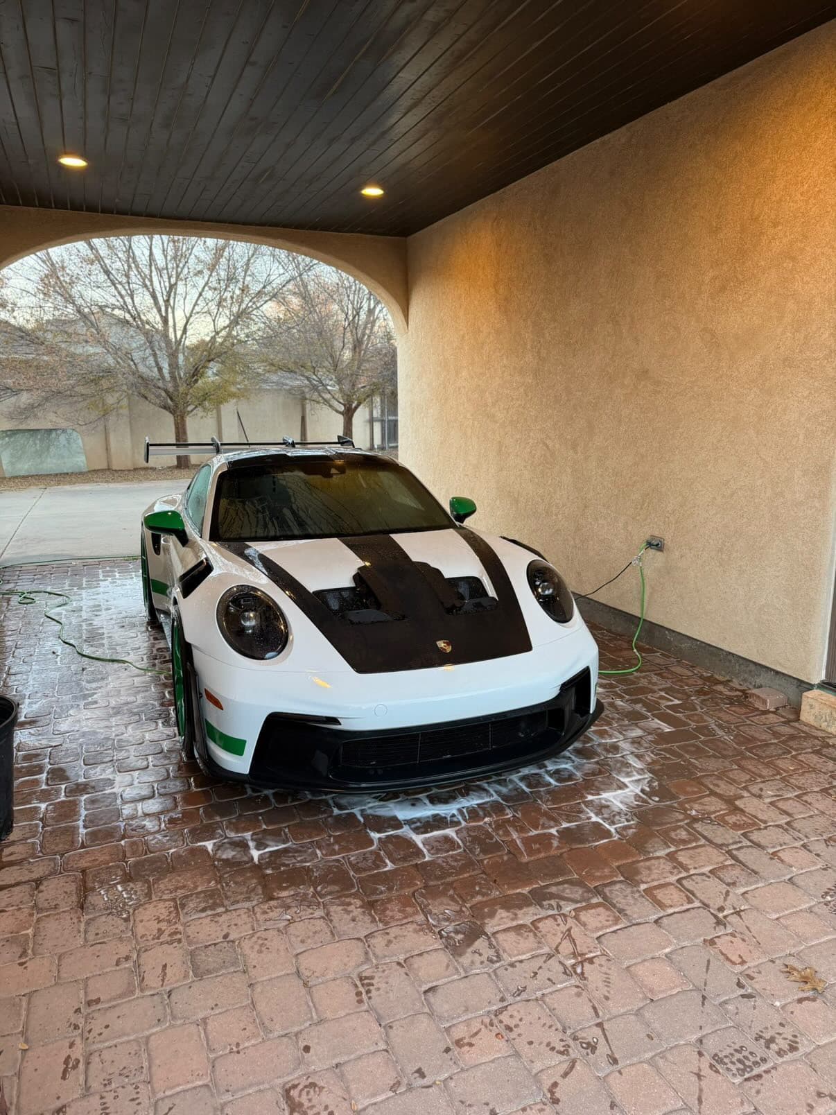 Porsche 911 GT3 RS exterior wash